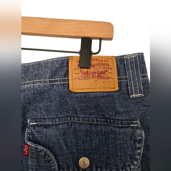 Levi's Dark Blue Jean Shorts Size 16 - Picture 4 of 4